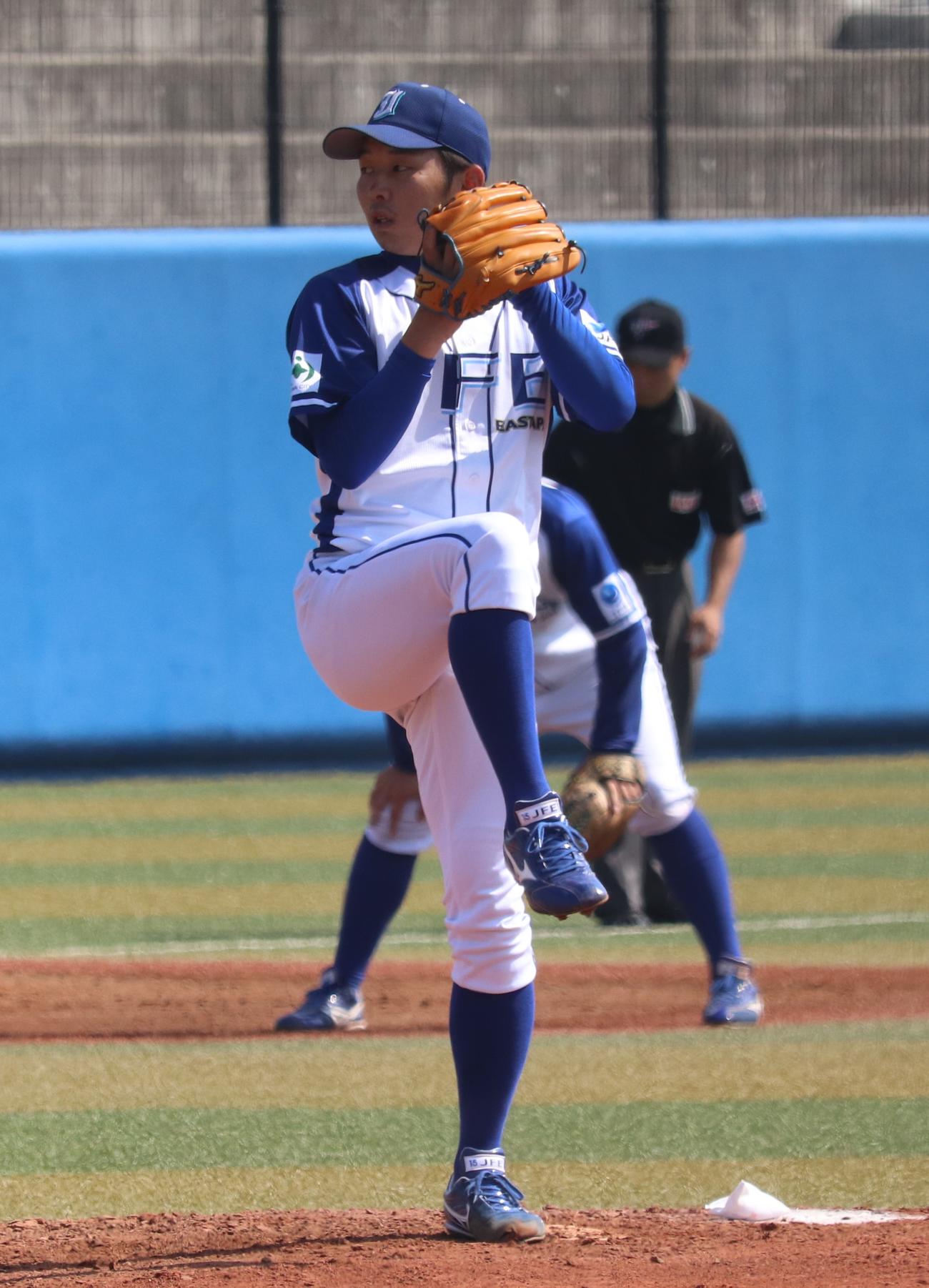 JFE東日本対テイ・エステック　JFE東日本対テイ・エステック　力投するJFE東日本・先発の山田啓太（撮影・阿部泰斉）