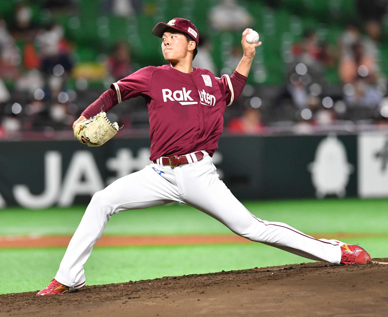 ソフトバンク対楽天　楽天先発の早川（撮影・岩下翔太）