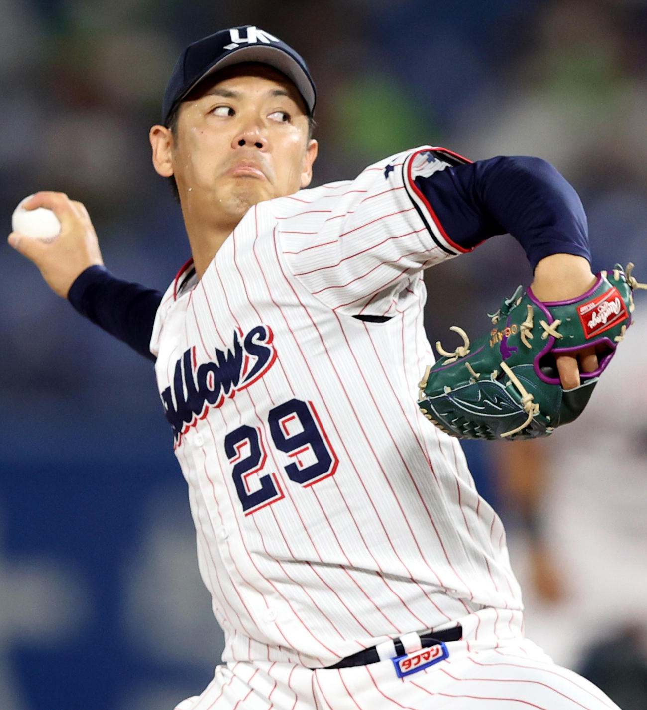 ヤクルト対巨人　ヤクルト先発の小川（撮影・狩俣裕三）