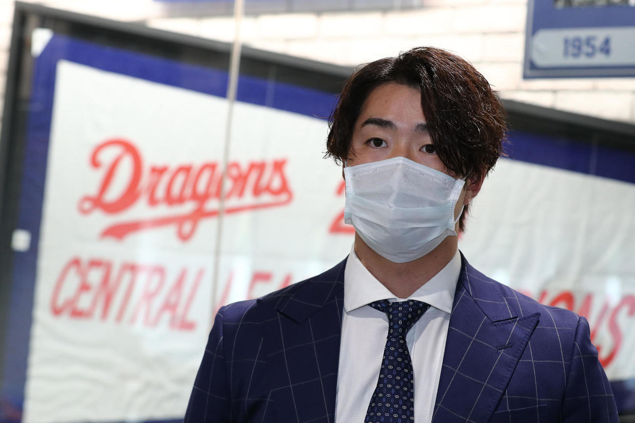 戦力外通告を受けた三ツ間（代表撮影）