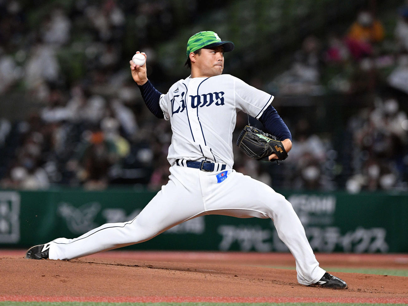 西武対ソフトバンク　西武先発の松本（撮影・滝沢徹郎）