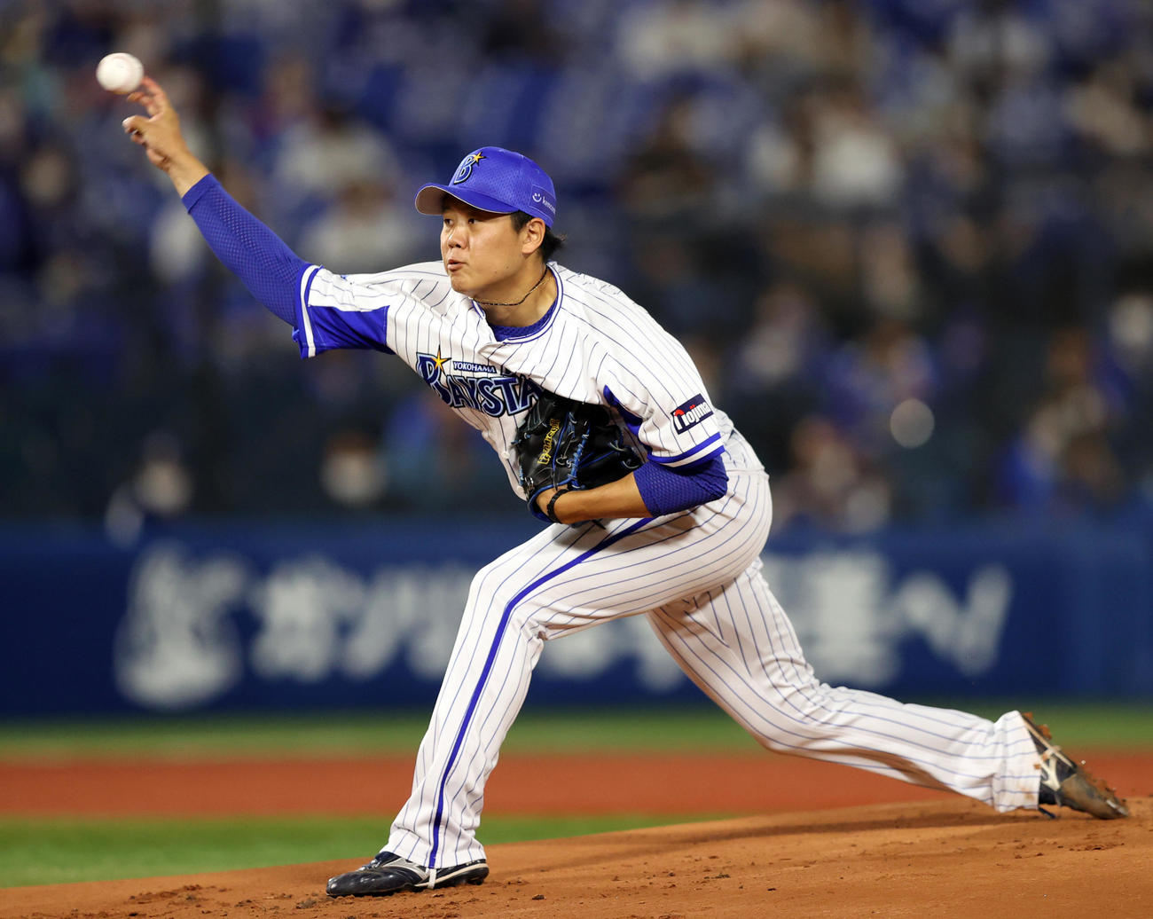 DeNA対中日　DeNA先発の上茶谷（撮影・狩俣裕三）