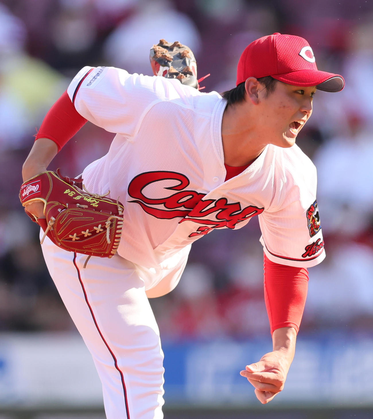 広島対巨人　広島先発の高橋昂（撮影・足立雅史）