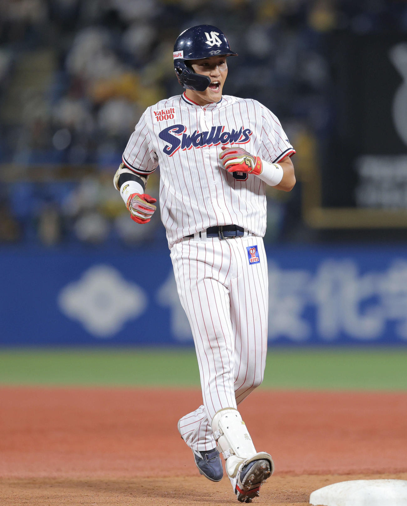 ヤクルト対阪神　6回裏ヤクルト無死、左前打を放つ元山（撮影・河田真司）