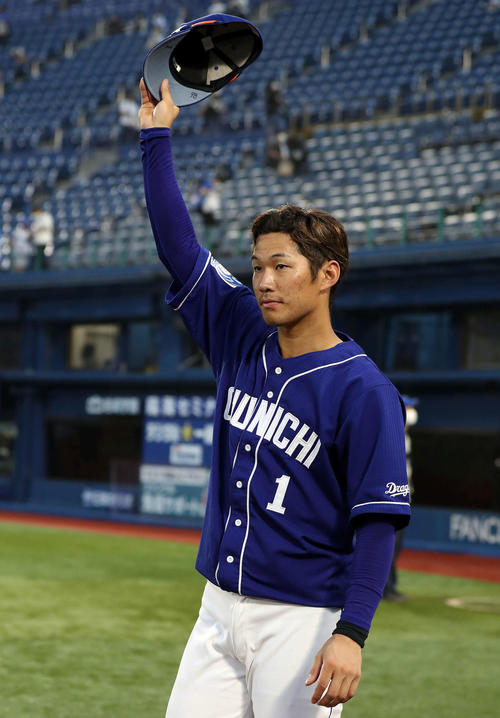 与田監督 よくつないでくれた 最終回京田ｖ打逆転劇で単独最下位転落阻止 プロ野球写真ニュース 日刊スポーツ