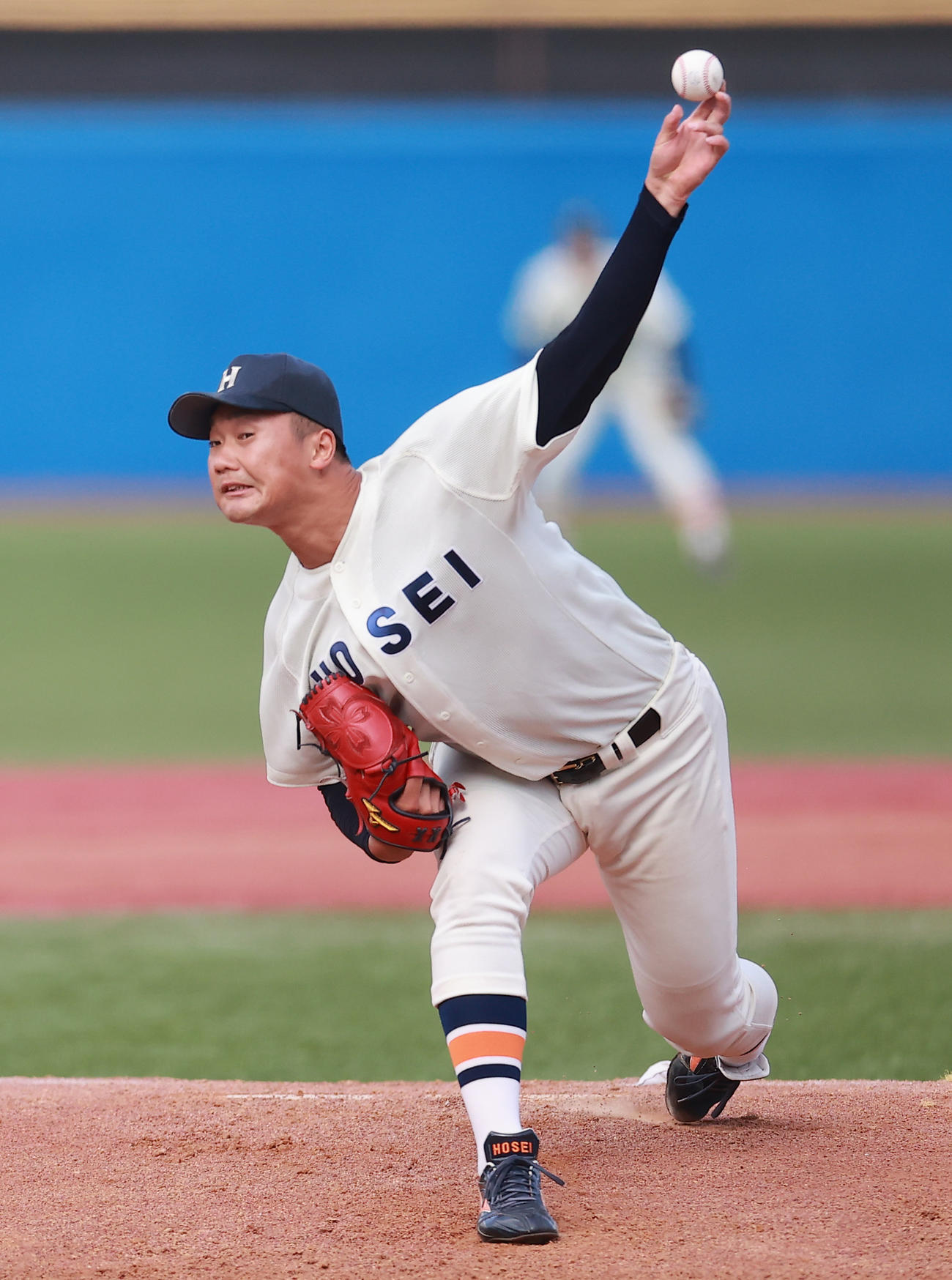 立大対法大　力投する法大先発の山下輝（撮影・野上伸悟）