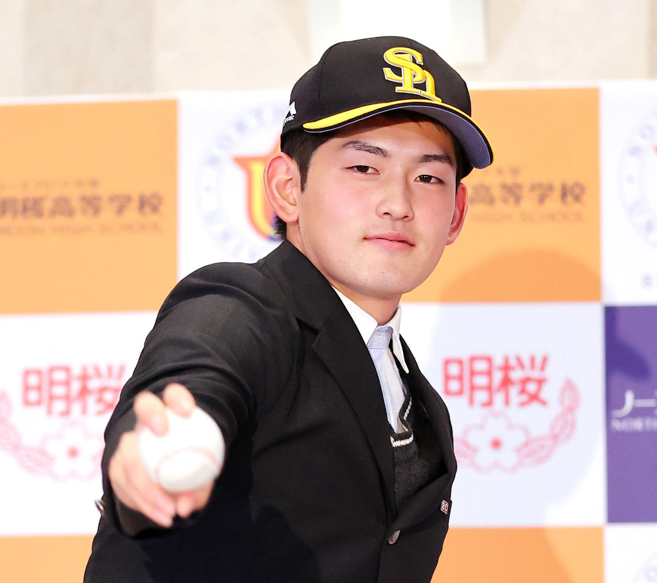 ソフトバンクから1位指名を受けたノースアジア大明桜・風間（撮影・垰建太）