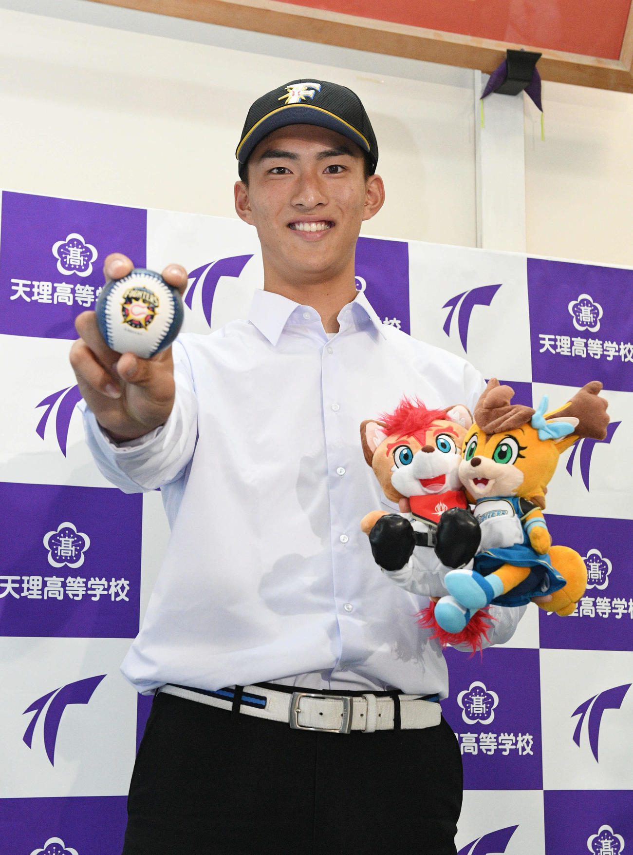日本ハム1位に指名された天理の達孝太（撮影・滝沢美穂子）