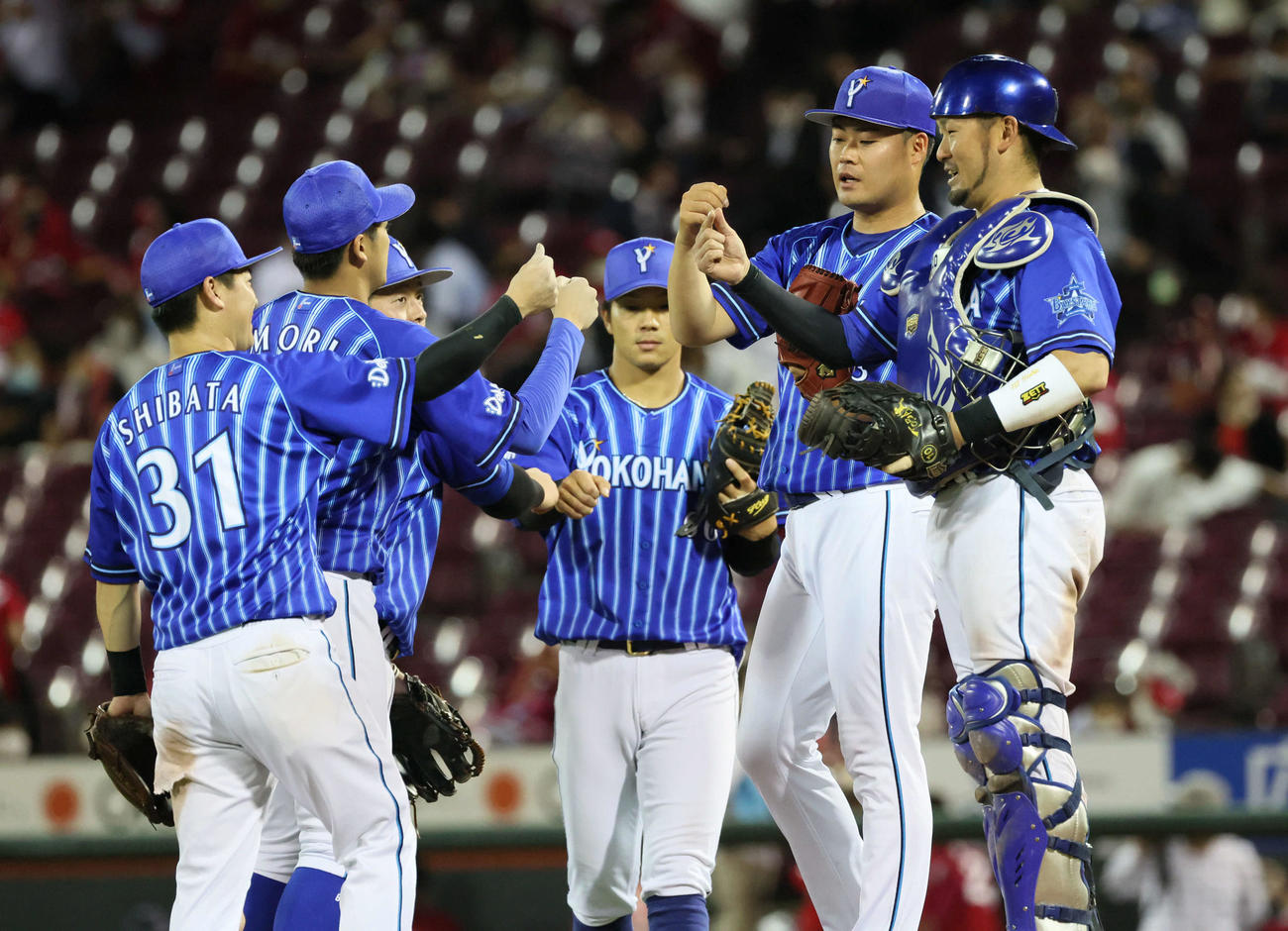 広島対DeNA　広島に快勝したDeNAナイン（撮影・加藤孝規）