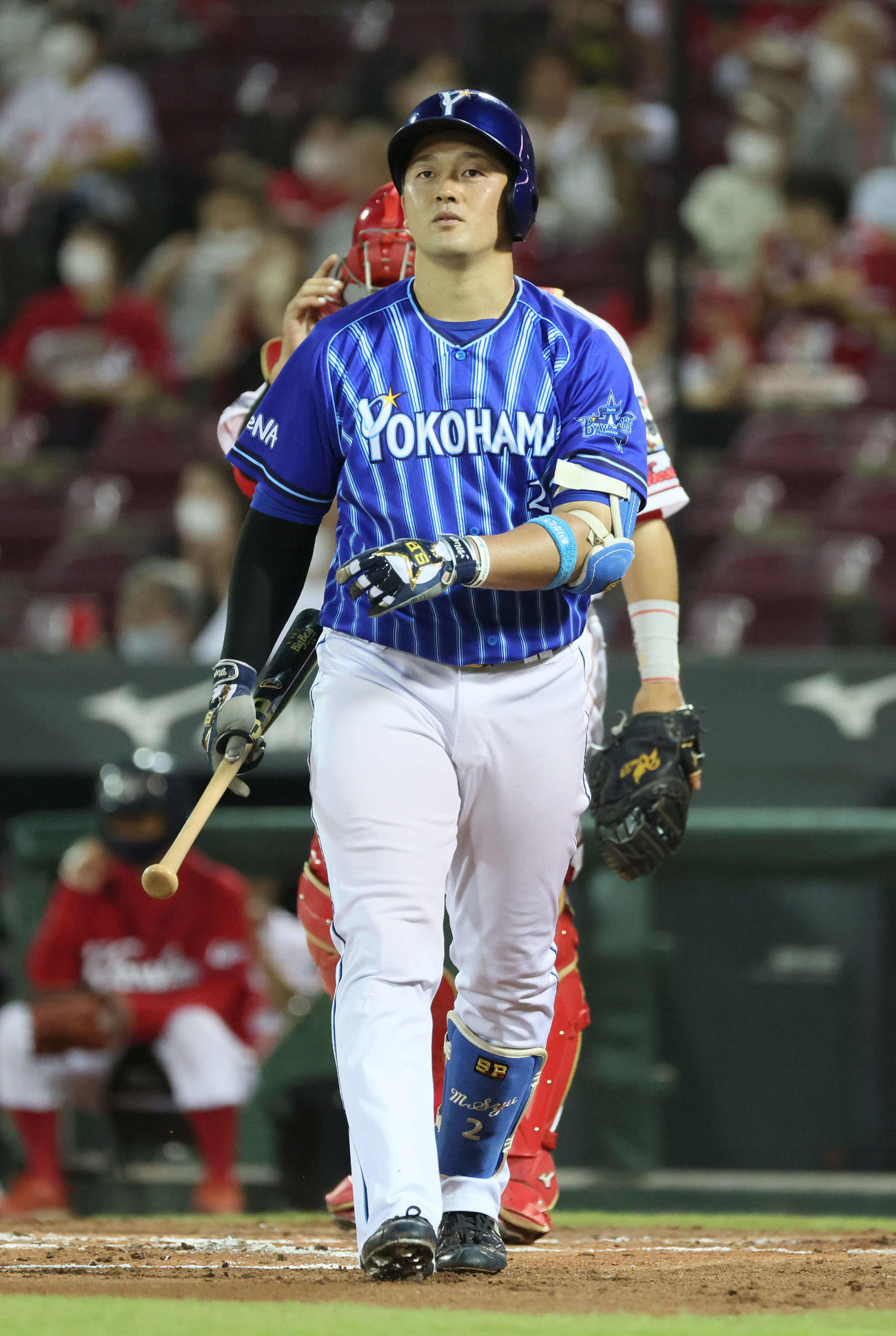 広島対DeNA 2回表DeNA無死、牧は見逃し三振（撮影・加藤孝規）
