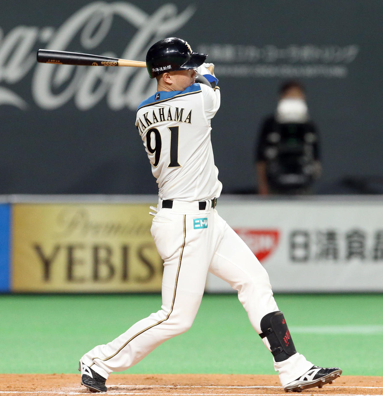 日本ハム対西武　2回裏日本ハム無死、高浜は中前打を放つ（撮影・佐藤翔太）