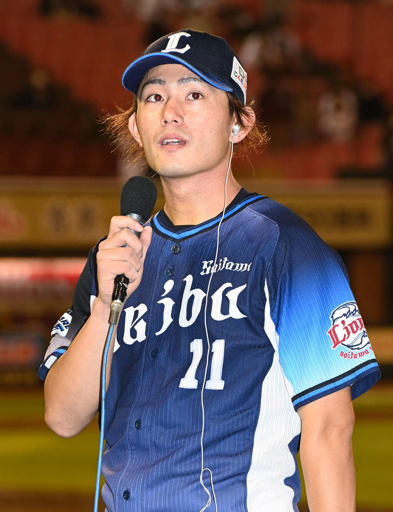 楽天対西武　8勝目を挙げた西武今井はヒーローインタビューに答える（撮影・山崎安昭）