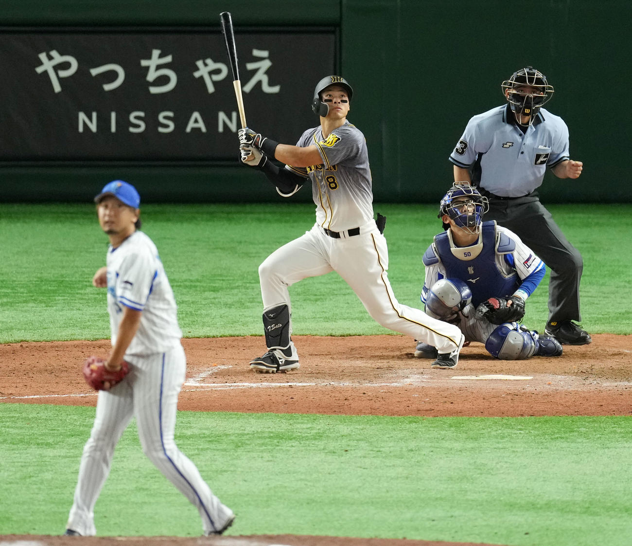 2021年8月19日、左越え本塁打を放つ佐藤輝明