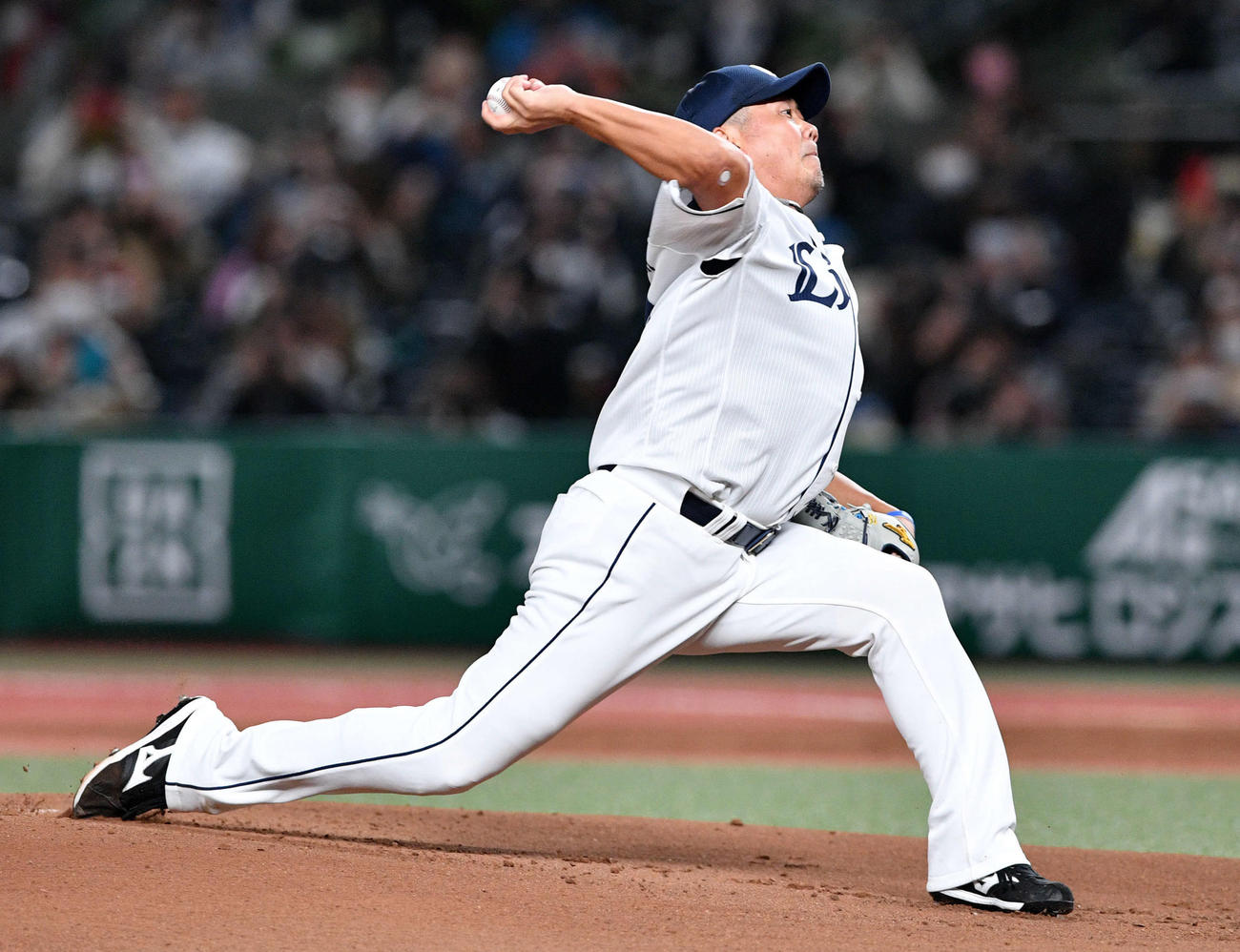 西武対日本ハム　引退試合で投球する西武松坂（撮影・滝沢徹郎）
