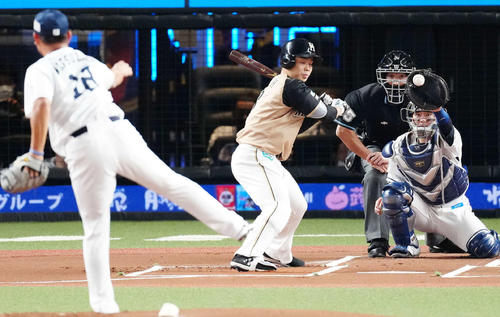 西武対日本ハム　1回表日本ハム無死、打者近藤に対して先発松坂の3球目、ボールとなる（撮影・江口和貴）
