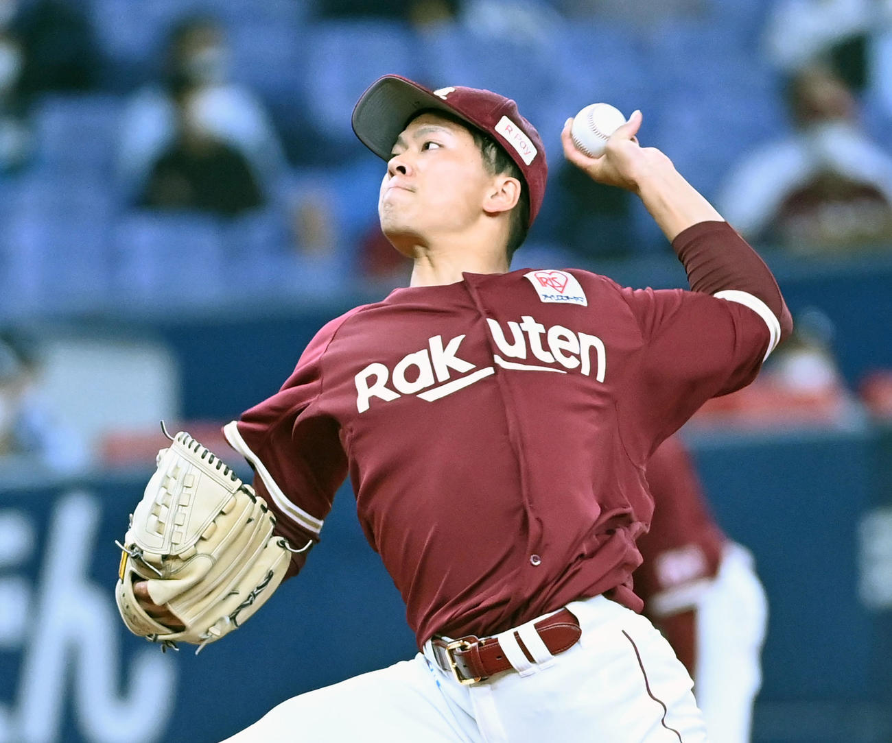 オリックス対楽天　力投する楽天早川（撮影・前岡正明）