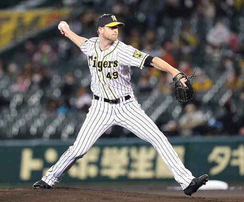 阪神対ヤクルト 力投する阪神先発のガンケル(撮影・河野匠)