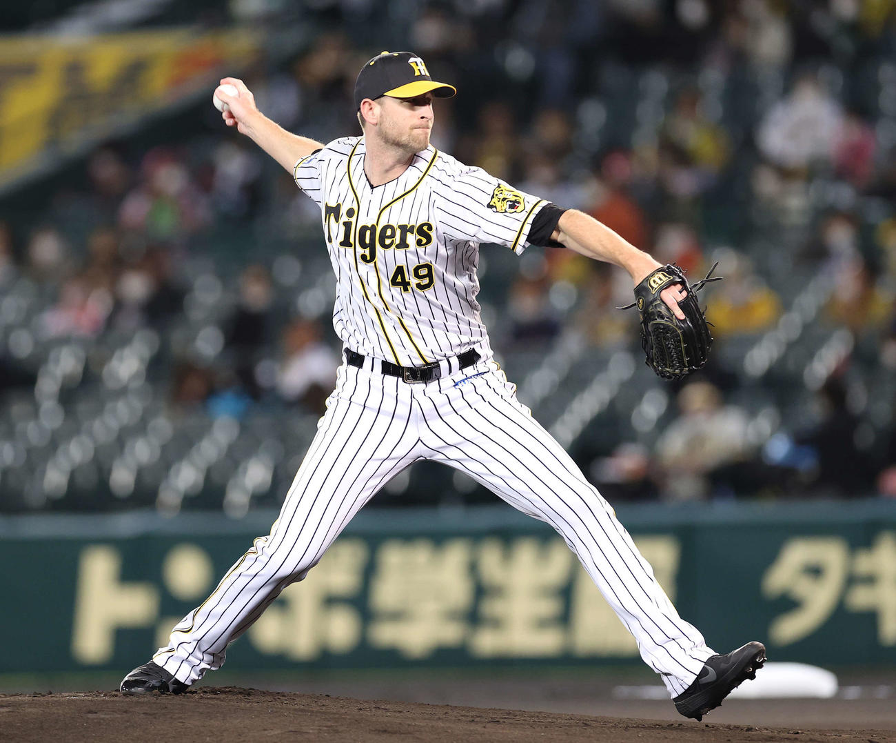 阪神対ヤクルト　力投する阪神先発のガンケル（撮影・河野匠）