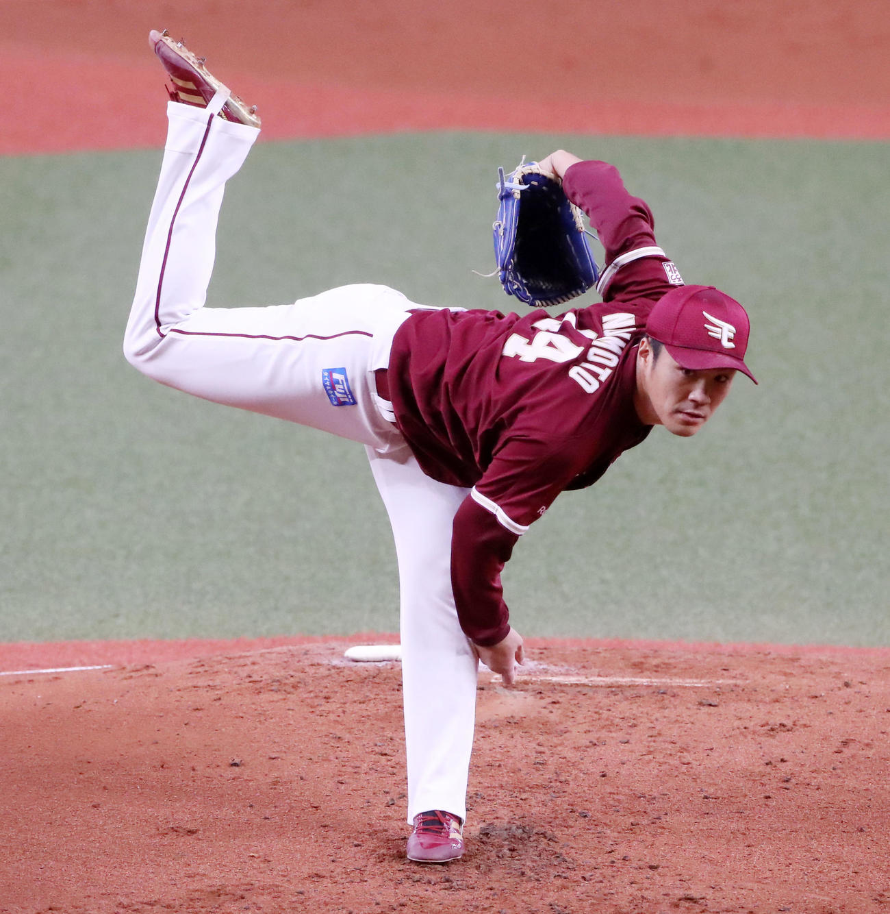 オリックス対楽天　力投する楽天先発の則本昂（撮影・加藤哉）