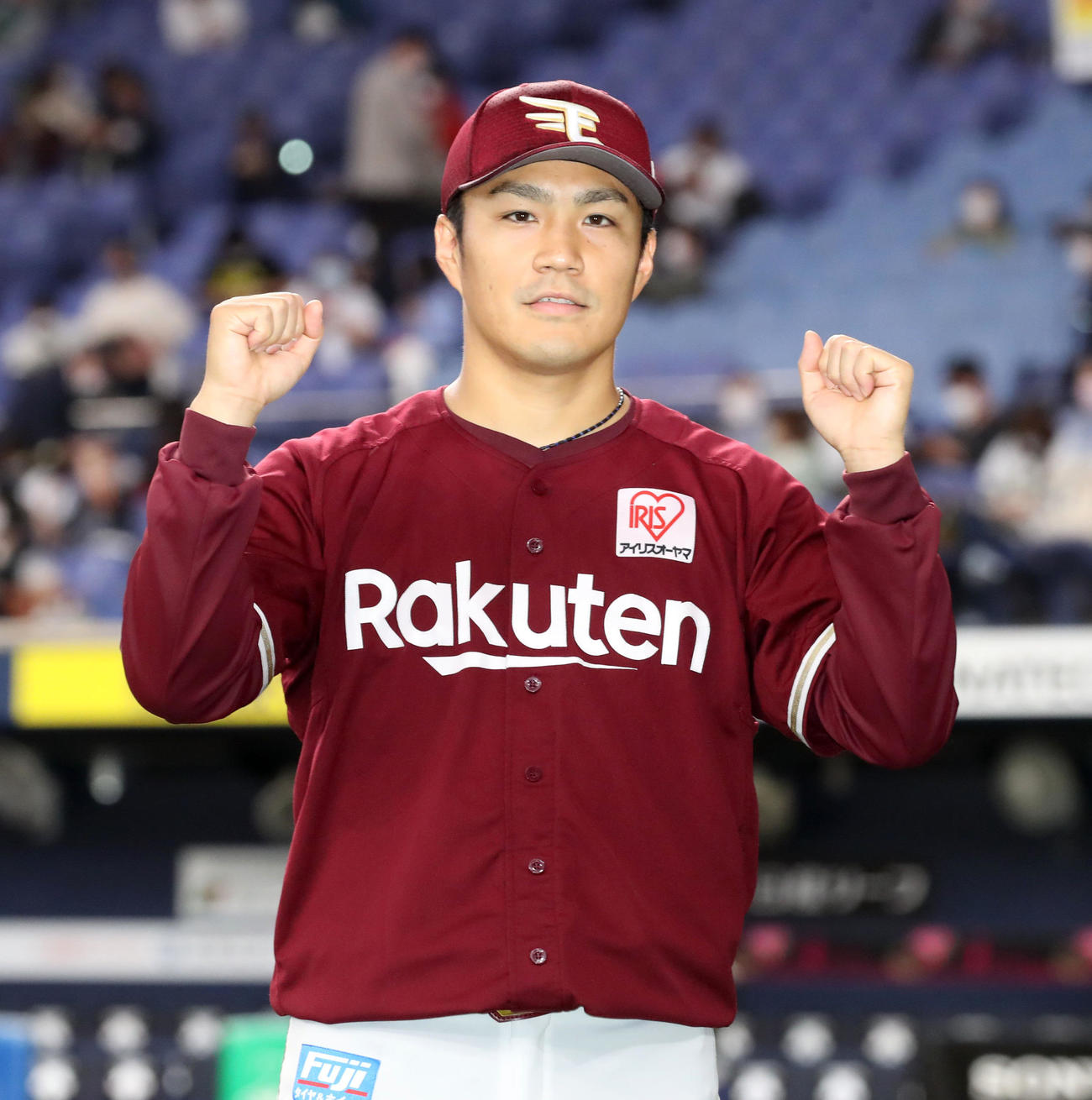 オリックス対楽天　オリックスに勝利しヒーローインタビューを終えた則本（撮影・加藤哉）
