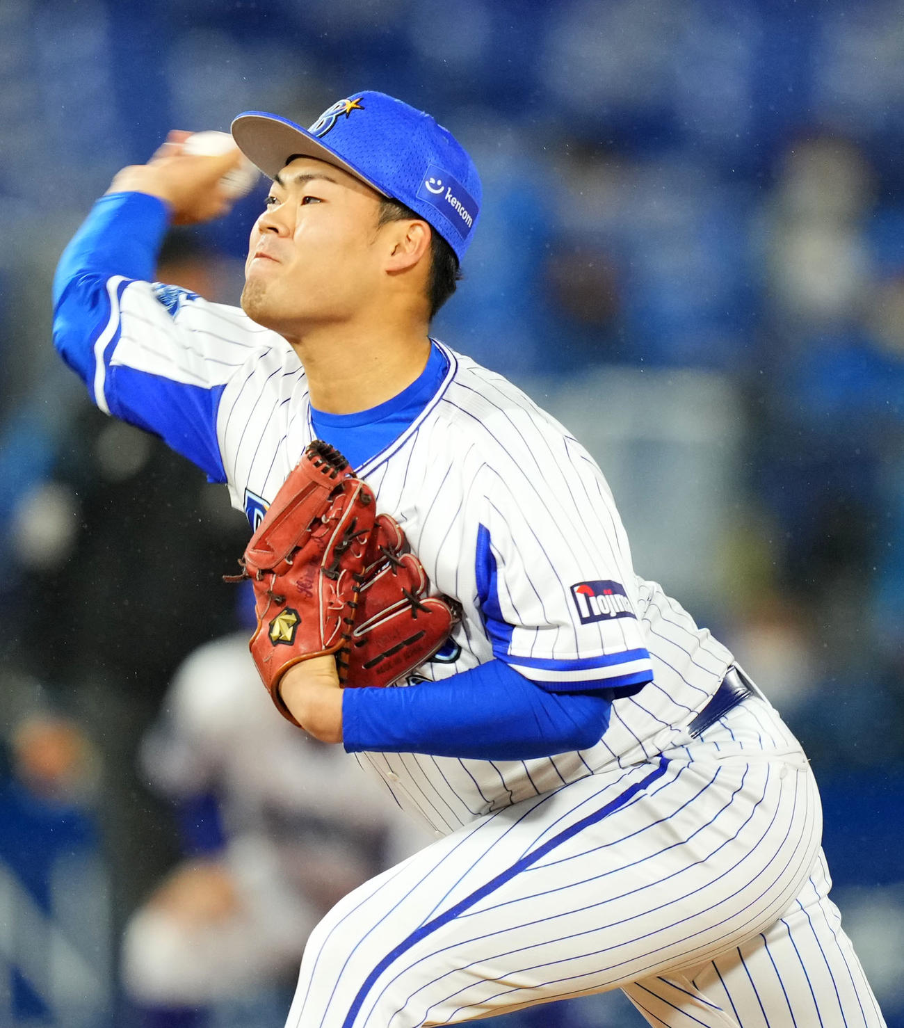 DeNA対中日　8回表途中から登板したDeNA伊勢（撮影・横山健太）