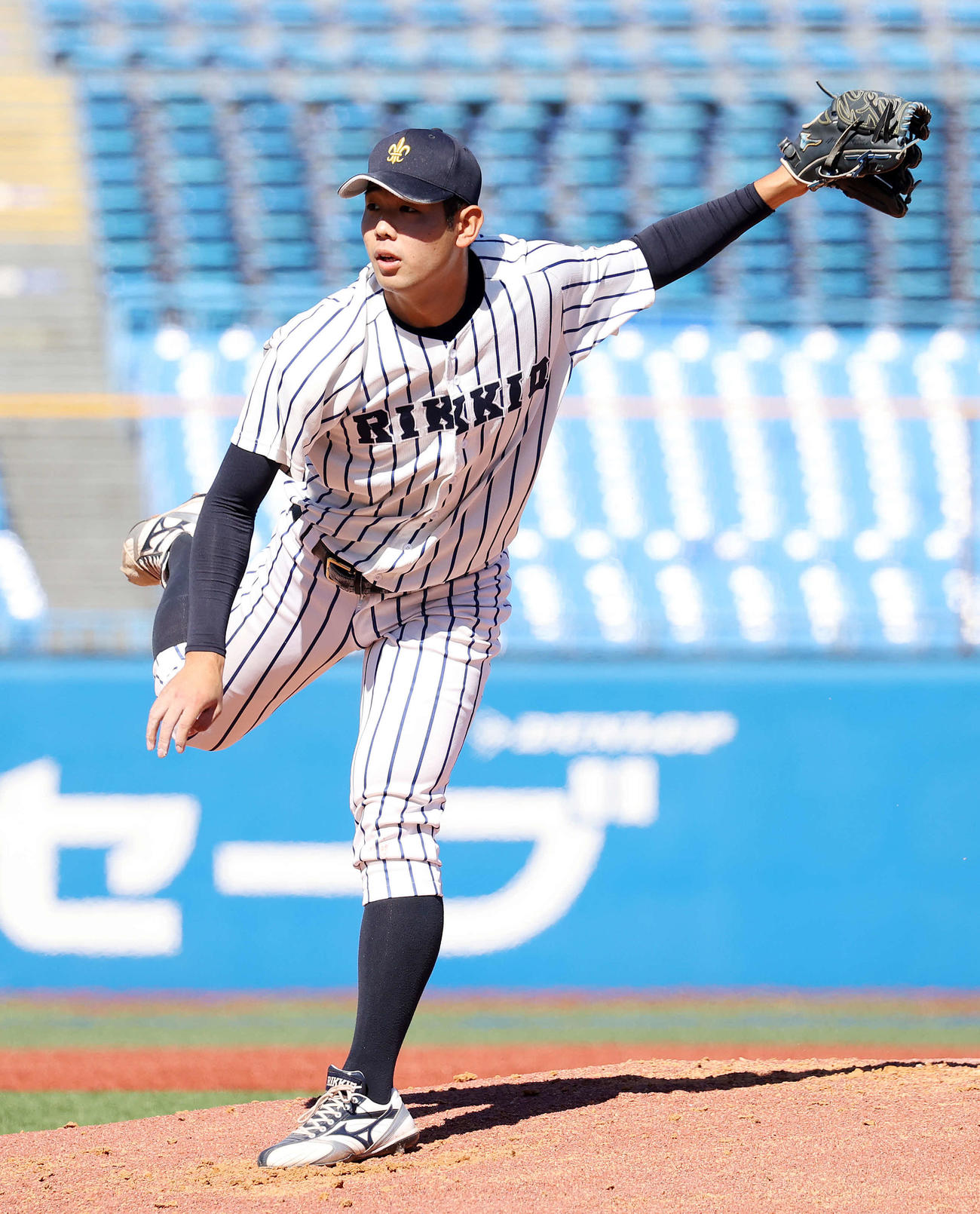 明大対立大　先発し力投する立大・池田陽（撮影・鈴木正人）