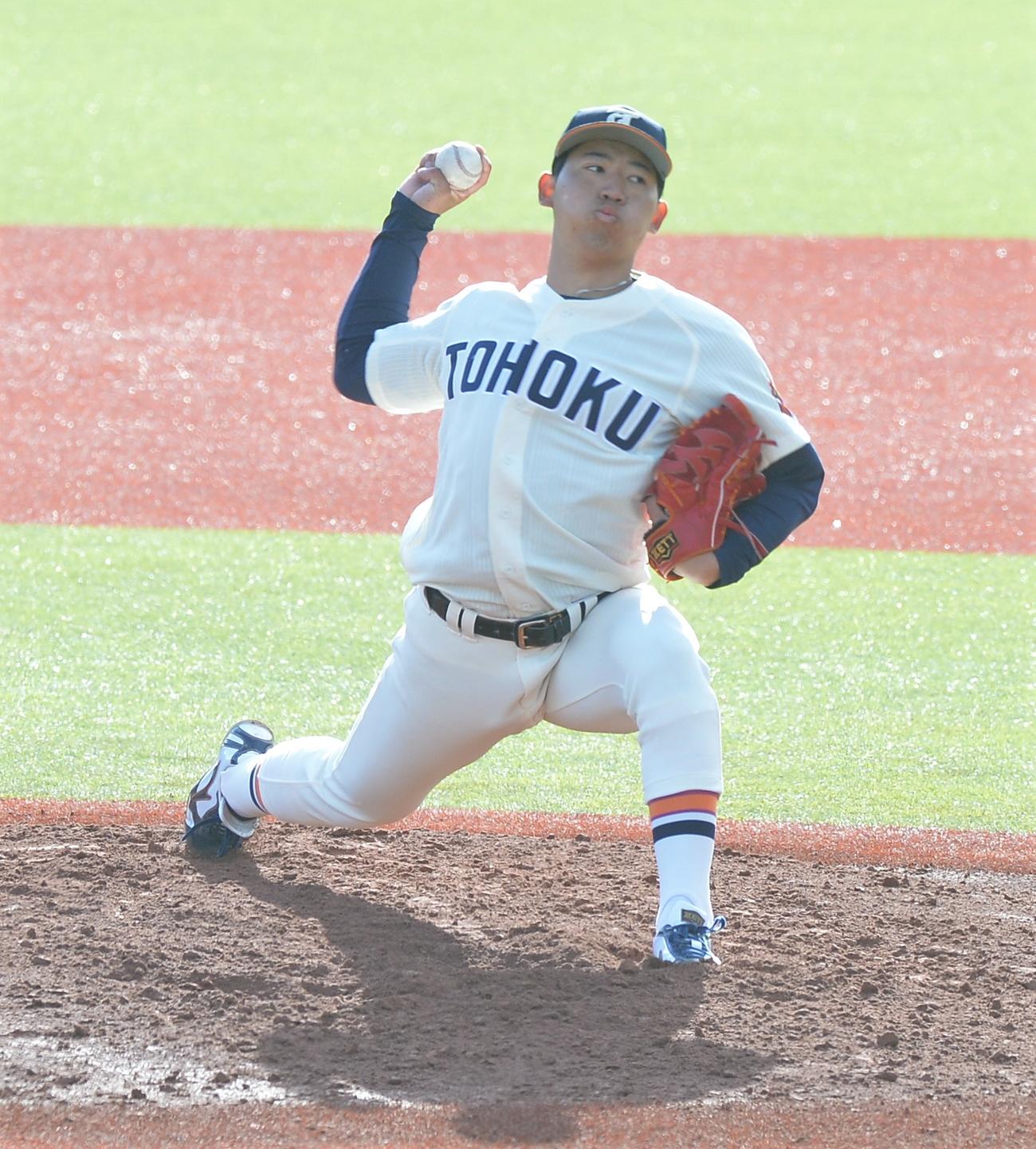東北福祉大対仙台大　5回から4番手で登板した東北福祉大・椋木（撮影・佐藤究）
