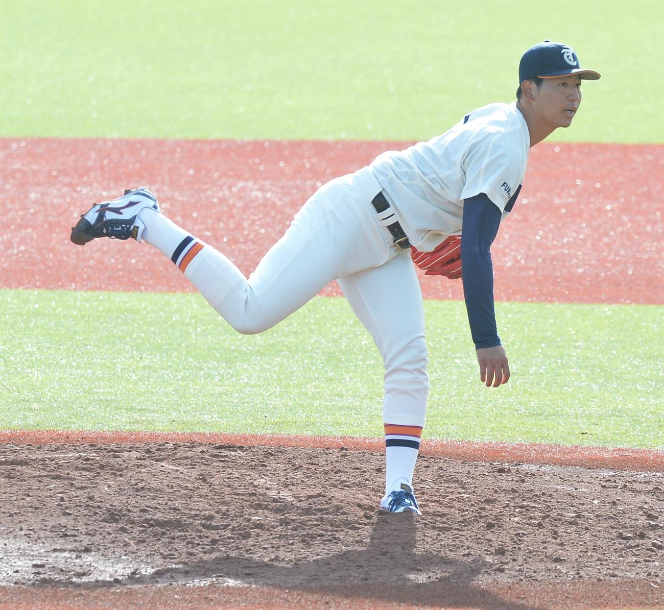 東北福祉大対仙台大　5回から4番手で登板した東北福祉大・椋木（撮影・佐藤究）