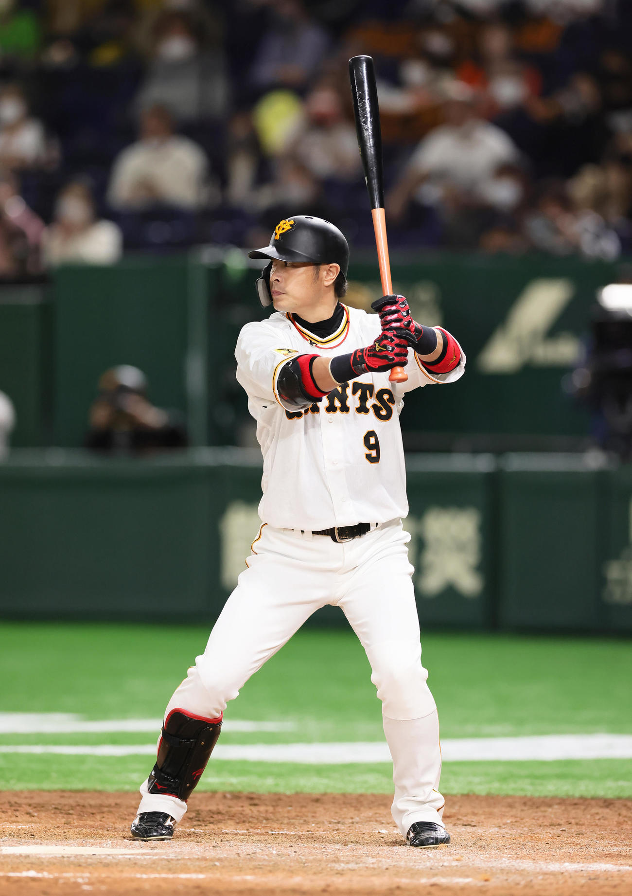 巨人対ヤクルト　5回裏巨人1死満塁、打席に立つ代打亀井（撮影・足立雅史）
