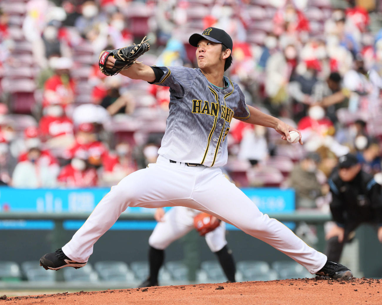 広島対阪神　阪神先発の伊藤将（撮影・加藤孝規）