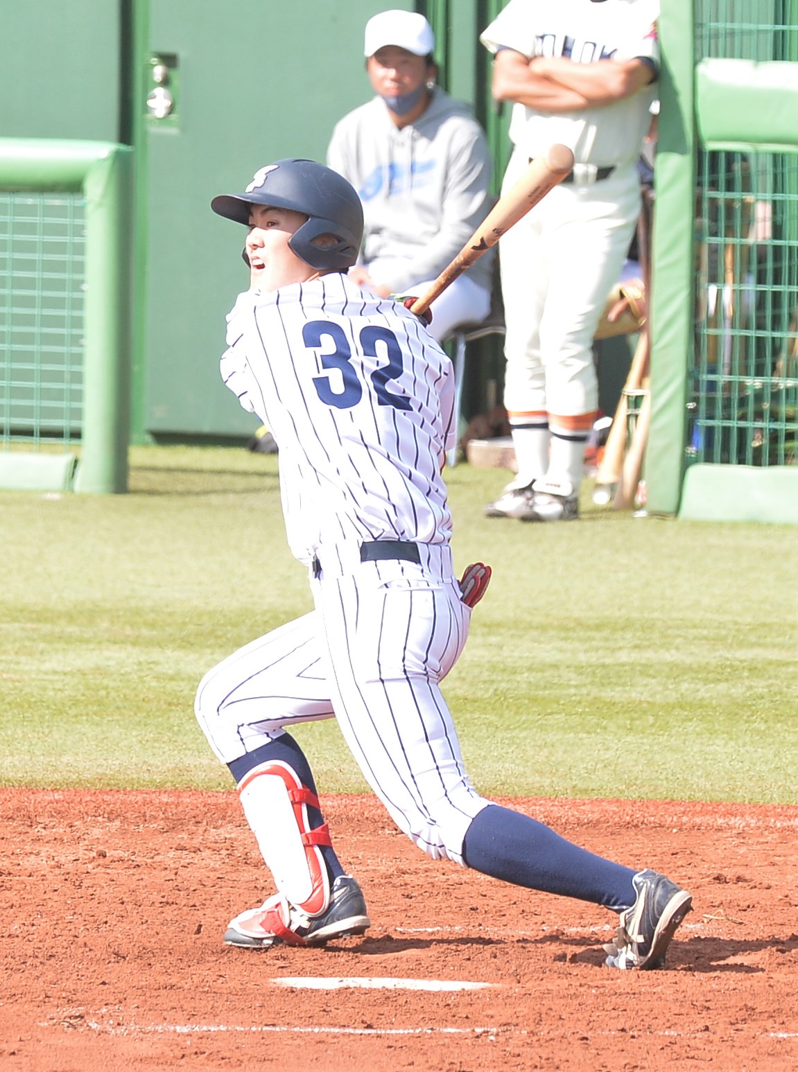 3回、左前適時打を放つ仙台大・平野