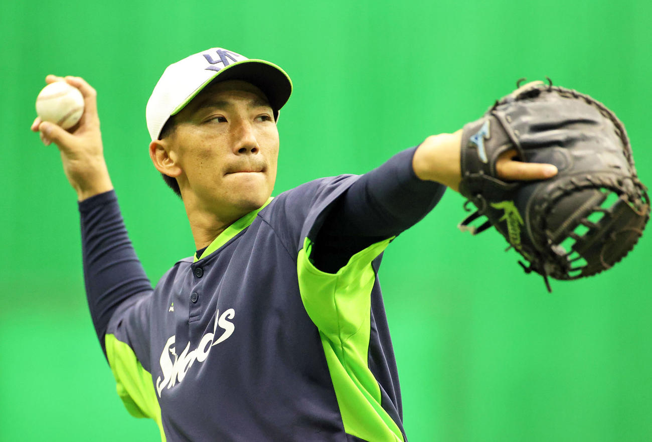 ヤクルト嶋基宏（2020年10月17日撮影）