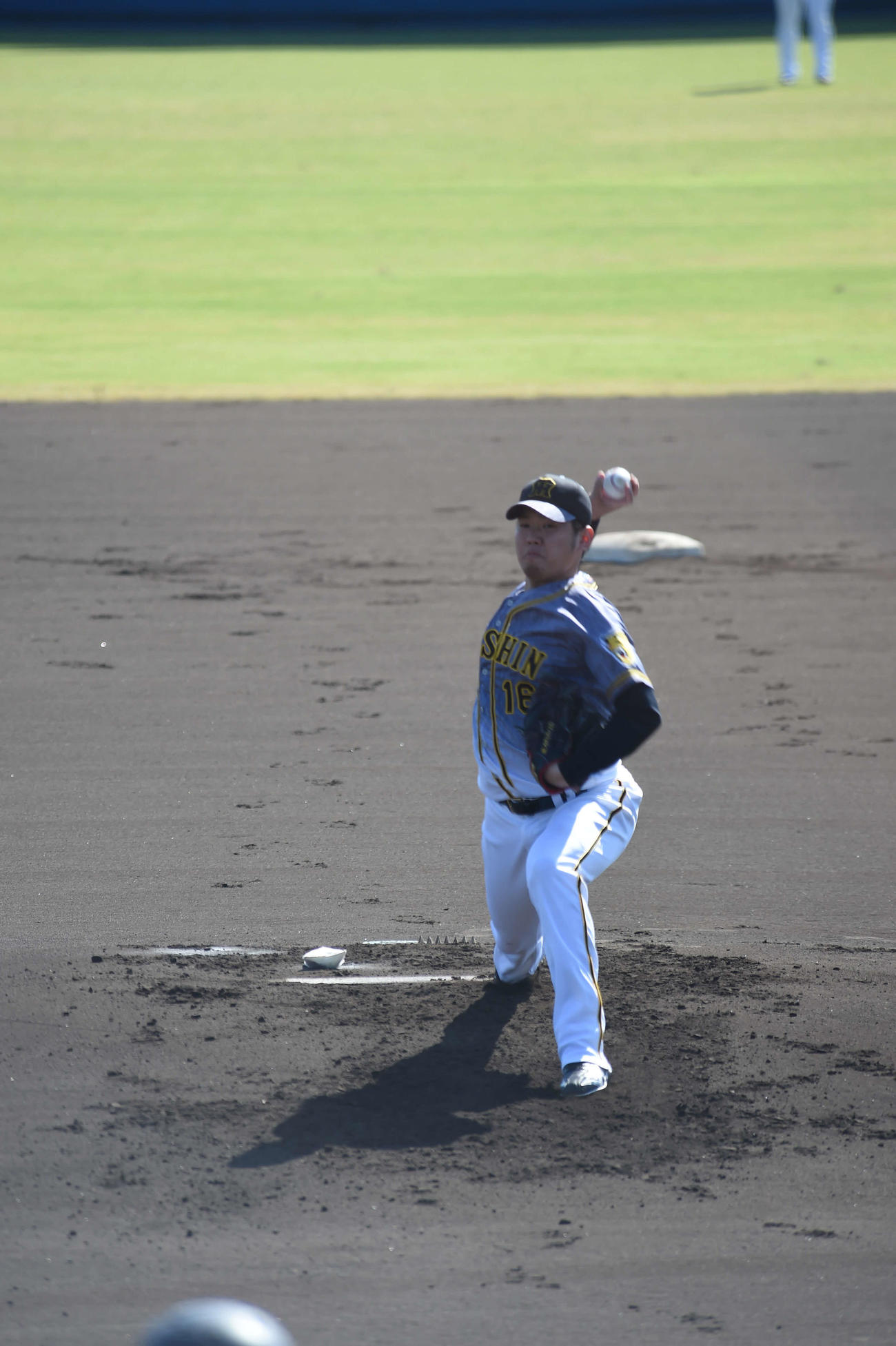 みやざきフェニックス・リーグ西武戦に先発する阪神西勇輝投手