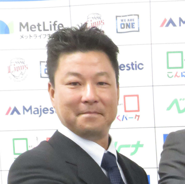 青木勇人コーチ（2019年10月25日撮影）