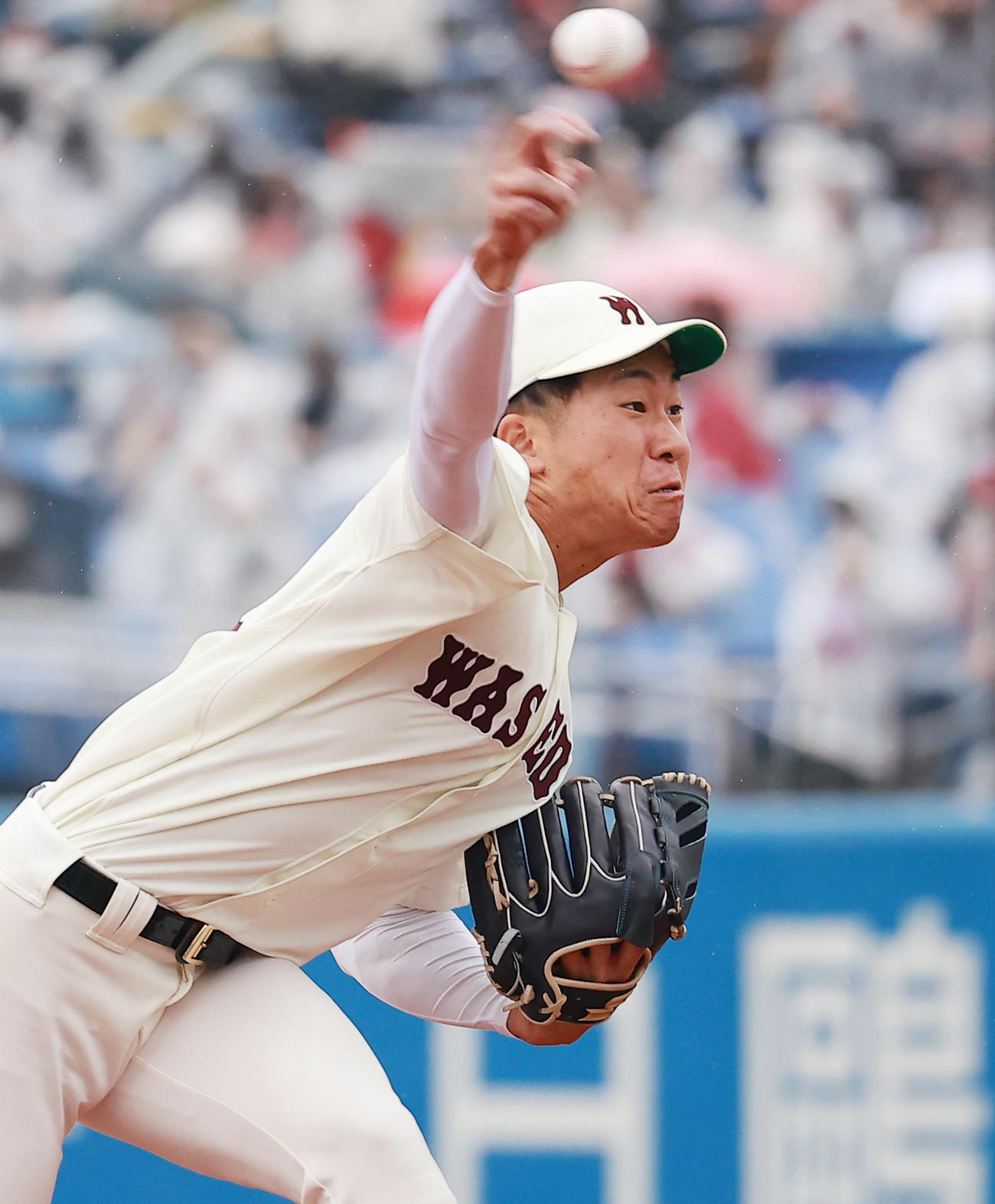 慶大対早大　力投する早大・徳山（撮影・野上伸悟）