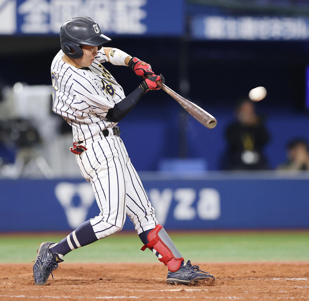 流通経大対東海大　4回裏東海大2死二塁、左越え適時二塁打を放つ樫見（撮影・垰建太）