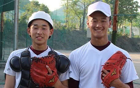 高知中時代の森木大智（右）と吉岡七斗バッテリー（吉岡七斗提供）