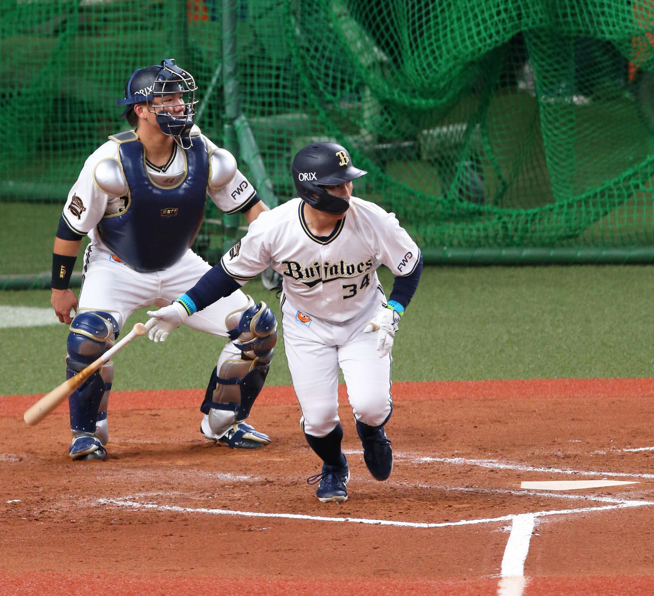シート打撃で調整するオリックス吉田正（撮影・上山淳一）