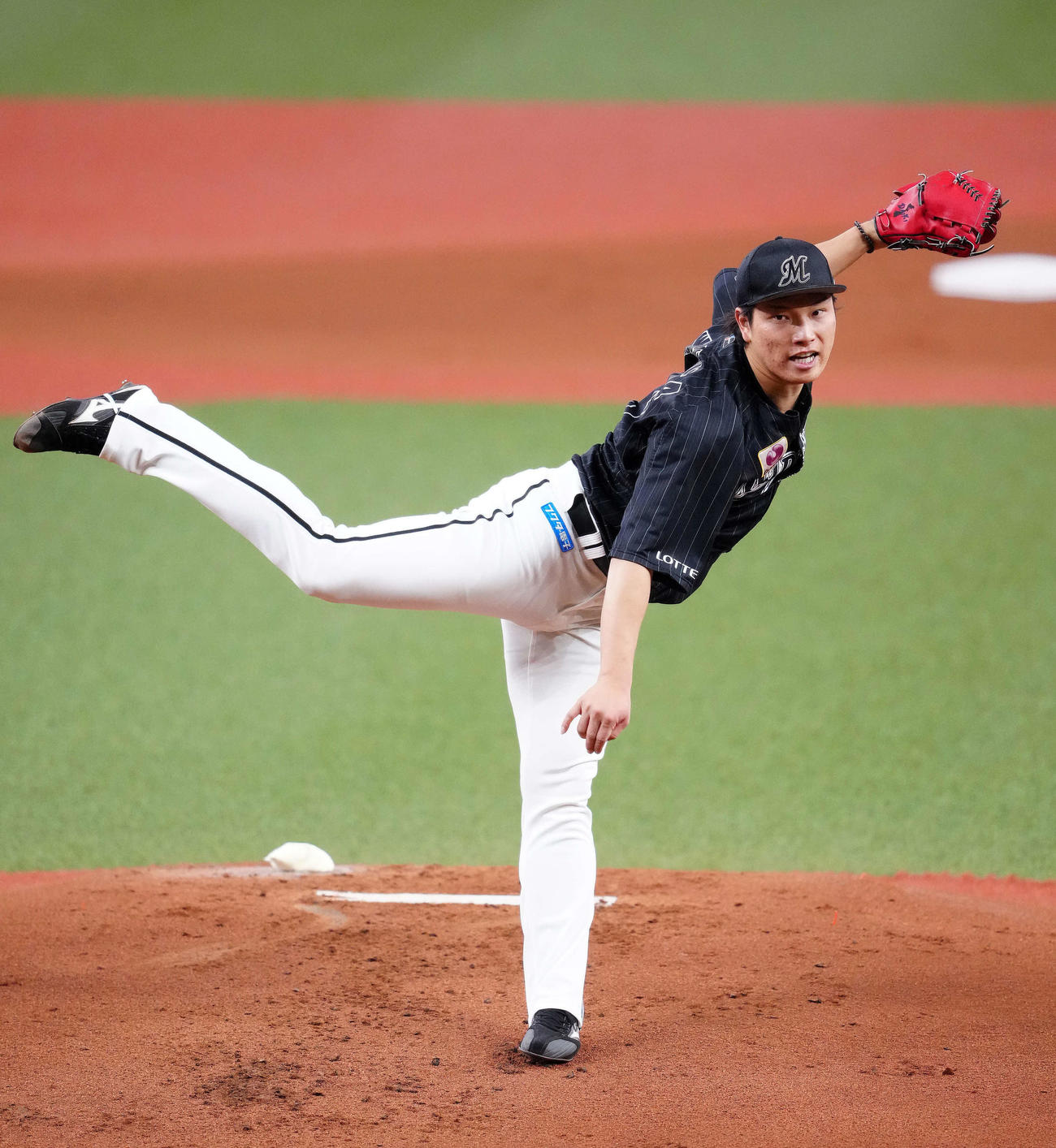 オリックス対ロッテ　ロッテ先発の岩下（撮影・江口和貴）