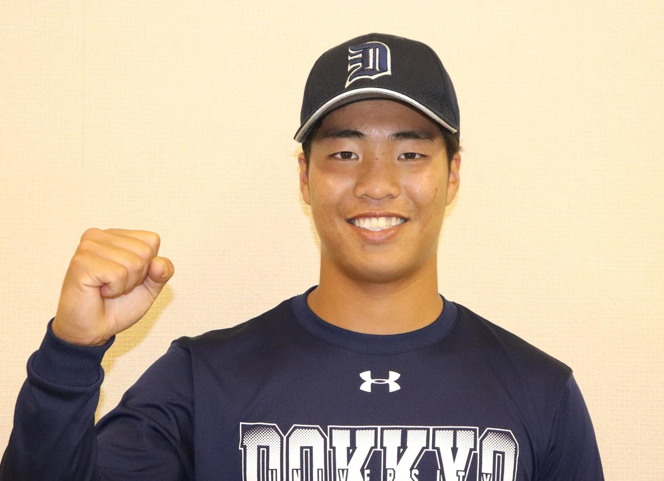 筑波大対独協大　サヨナラ打を放った独協大・小泉勇人外野手（撮影・阿部泰斉）