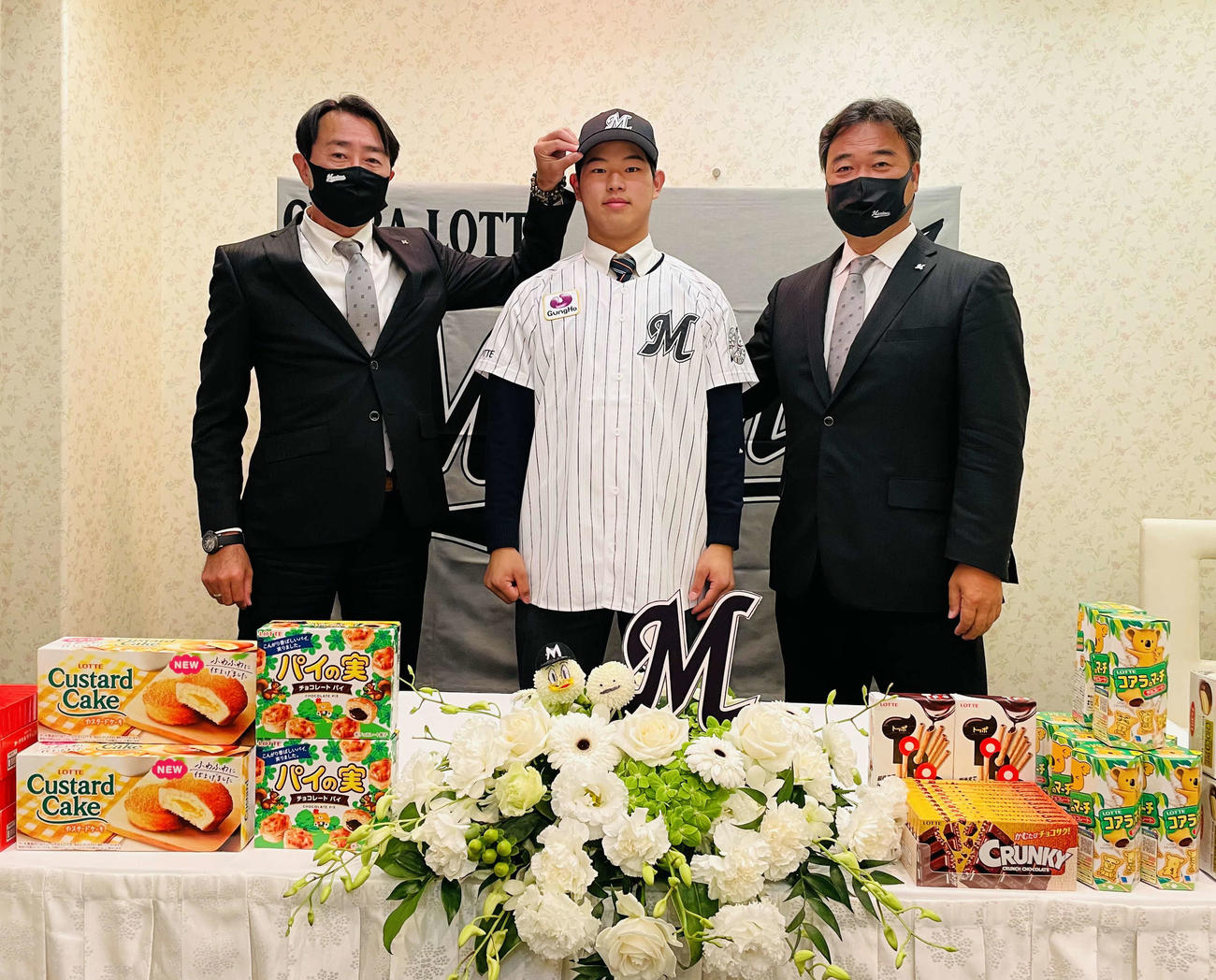 ロッテと仮契約を結んだ育成ドラフト3位の立花学園・永島田輝斗投手（球団提供）