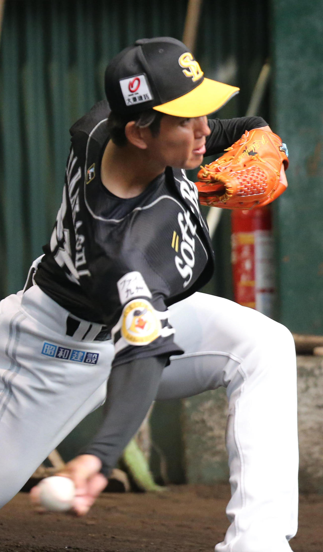 ソフトバンク高橋礼（2021年11月10日撮影）