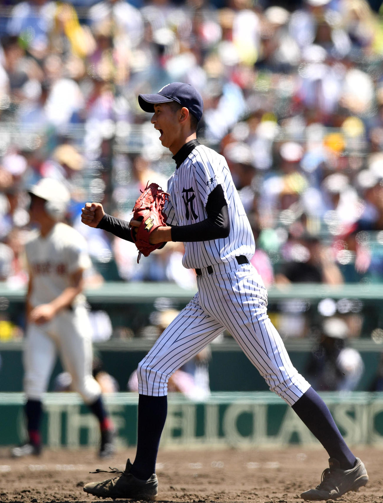 日南学園に完封勝利しガッツポーズをする常葉大菊川・漢人（2018年8月14日撮影）