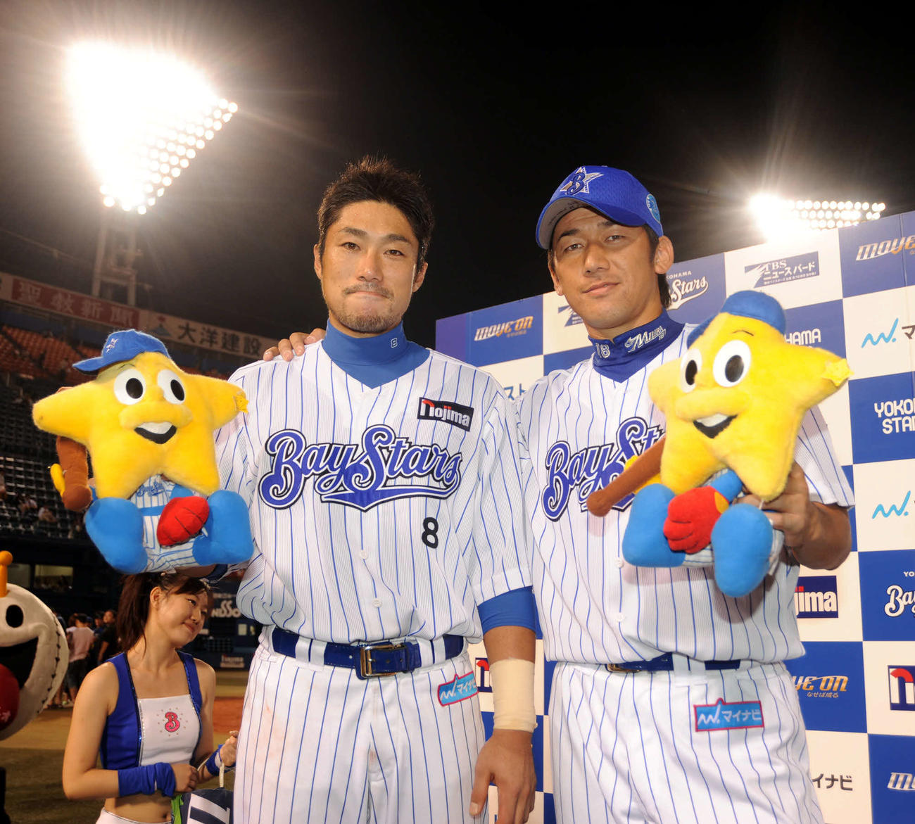 相川亮二、三浦大輔（右）（08年8月撮影）