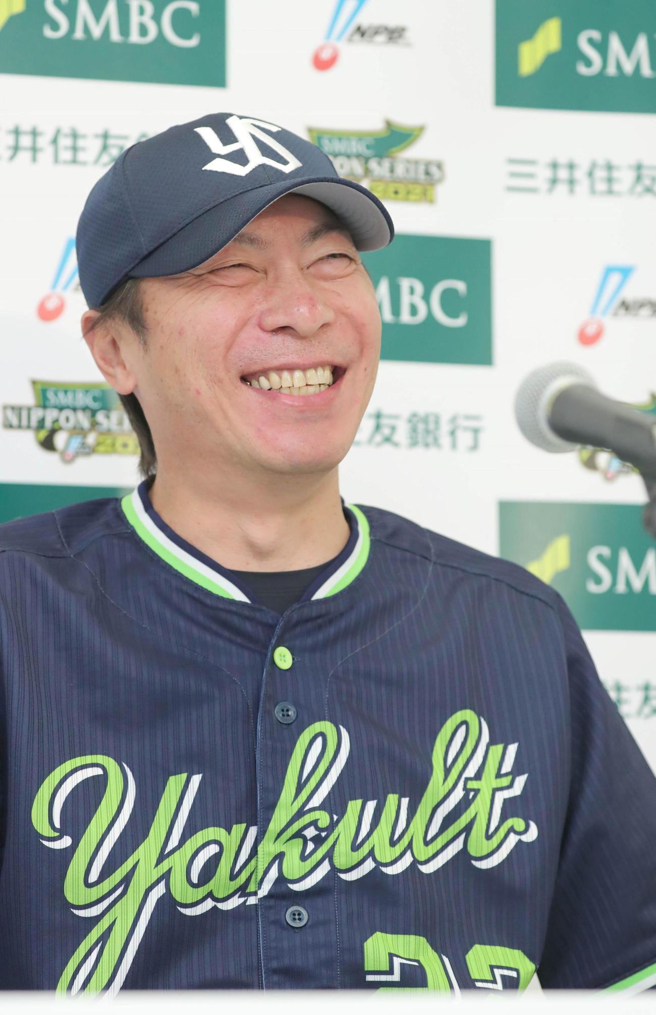日本シリーズを前に、会見するヤクルト高津監督（代表撮影）