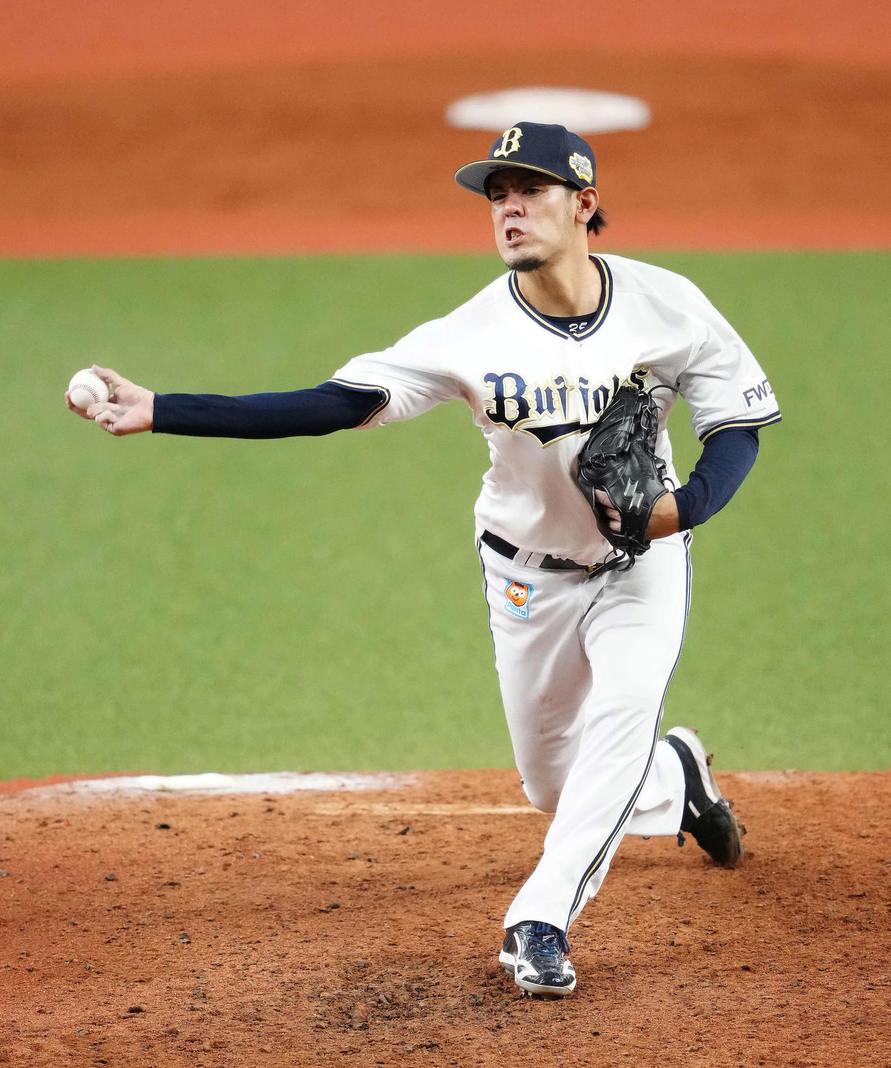 オリックス対ヤクルト　オリックス4番手の比嘉（撮影・江口和貴）