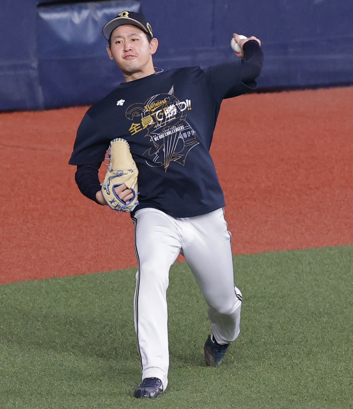 オリックス対ヤクルト　試合前練習を行うオリックス宮城（撮影・清水貴仁）