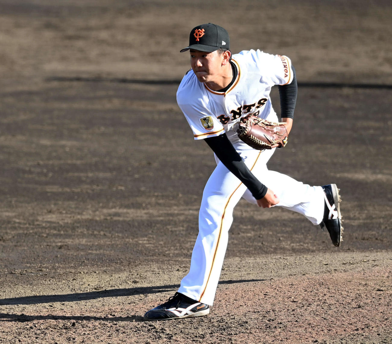 紅白戦に6回から登板し無失点の巨人木下（撮影・たえ見朱実）