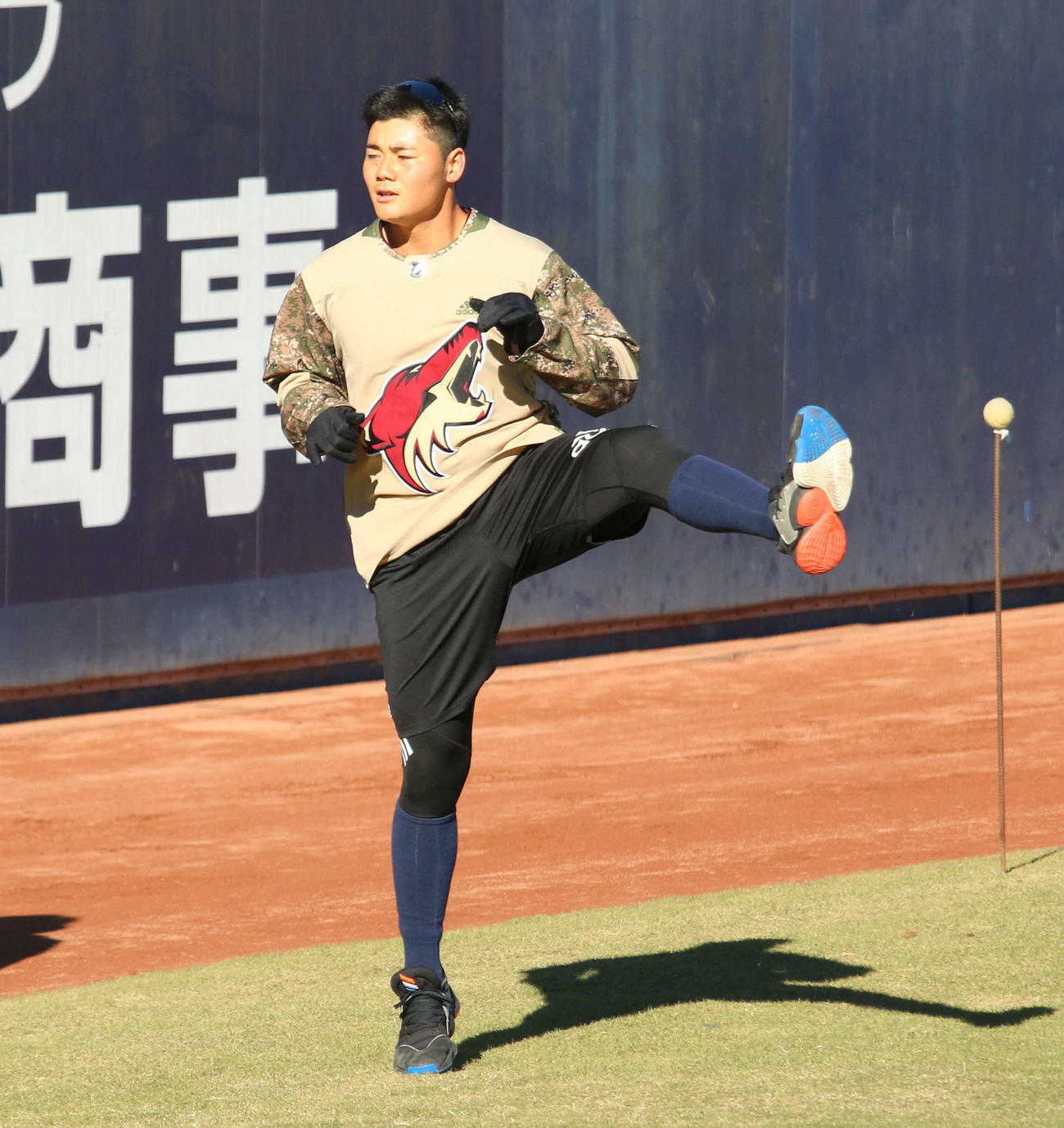鎌ケ谷で自主練習した日本ハム清宮（撮影・木下大輔）