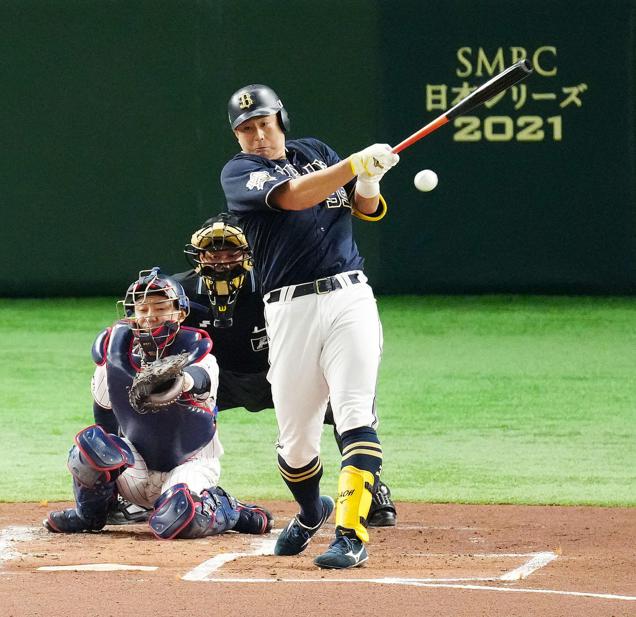 ヤクルト対オリックス　2回表オリックス無死、左前打を放つ杉本（撮影・江口和貴）